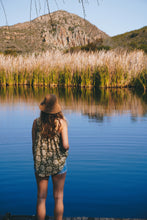 Load image into Gallery viewer, Square Neck Top: Green