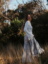 Load image into Gallery viewer, Daisy Knit: Cream