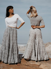 Load image into Gallery viewer, Clean Girl Top: White