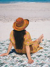 Load image into Gallery viewer, Gudri Throw: Africa