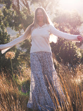 Load image into Gallery viewer, Daisy Knit: Cream