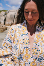 Load image into Gallery viewer, Arjack Jacket: Delicate Mosiac