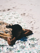Load image into Gallery viewer, Gudri Throw: Africa