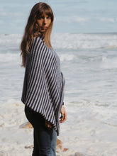 Load image into Gallery viewer, Hand Knit Poncho