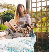 Load image into Gallery viewer, Two Pocket Knit: Stone