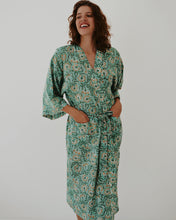 Load image into Gallery viewer, Kimono: Field of Daisies