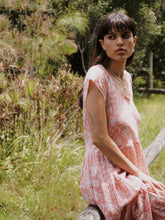 Load image into Gallery viewer, Ballerina: Dusty Rose