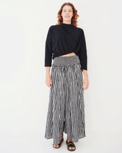 Load image into Gallery viewer, Madonna Pants: Midnight