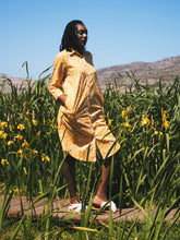 Load image into Gallery viewer, Full Button Kurta: Sunflower