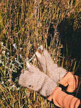 Load image into Gallery viewer, Mohair Mittens