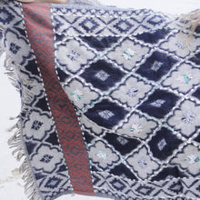 Load image into Gallery viewer, Winter Warmer: Shawl