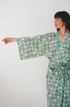 Load image into Gallery viewer, Kimono: After Eight