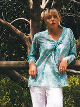 Load image into Gallery viewer, Bow Top