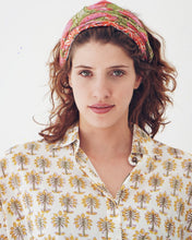 Load image into Gallery viewer, Lungi: Blooming