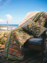 Load image into Gallery viewer, Quilt: Afternoon Picnic
