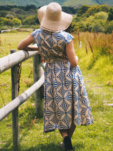 Load image into Gallery viewer, Swing Collar Dress