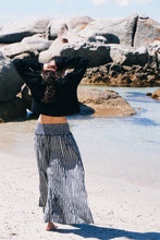 Load image into Gallery viewer, Sweet Simplicity Knit: Black