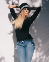 Load image into Gallery viewer, Staple: 3/4 Top