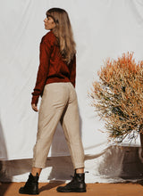 Load image into Gallery viewer, Arco Pants: Tan