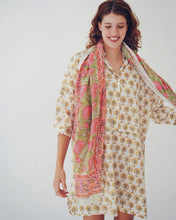 Load image into Gallery viewer, Lungi: Blooming
