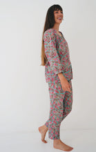 Load image into Gallery viewer, Pyjama Set: Pineapple Party