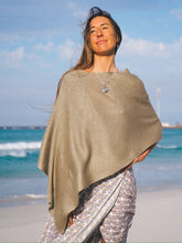 Load image into Gallery viewer, Knit Shawl: Soft Green
