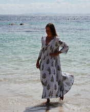 Load image into Gallery viewer, Talia: Cool Stripe