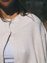 Load image into Gallery viewer, Bamboo Cape