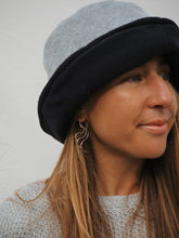 Load image into Gallery viewer, Bucket Hat: Navy