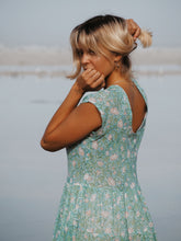 Load image into Gallery viewer, Ballerina: Into the Ocean