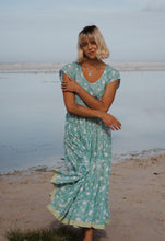 Load image into Gallery viewer, Ballerina: Into the Ocean