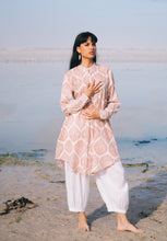 Load image into Gallery viewer, Cropped Harem Pants