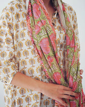 Load image into Gallery viewer, Lungi: Blooming