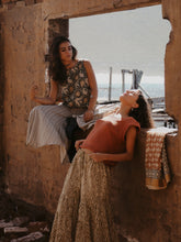 Load image into Gallery viewer, Box Top: Floral Tapestry