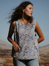 Load image into Gallery viewer, Box Top: Dessert Sea