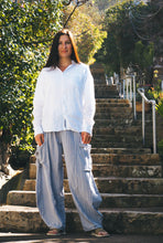 Load image into Gallery viewer, Lady in Linen