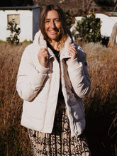 Load image into Gallery viewer, Puffer from Heaven