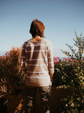 Load image into Gallery viewer, Two Pocket Knit: Stone