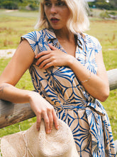 Load image into Gallery viewer, Swing Collar Dress