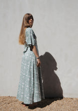 Load image into Gallery viewer, Wrapped in Summer Mint