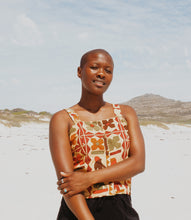 Load image into Gallery viewer, Arty Vest: Uno