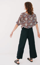 Load image into Gallery viewer, Drawstring Blouse: Mid Summer
