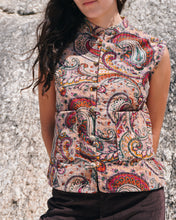 Load image into Gallery viewer, Velvet Vest
