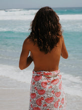 Load image into Gallery viewer, Lungi: Tropical Fruits
