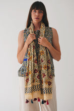 Load image into Gallery viewer, Summer Scarf: Flower Field
