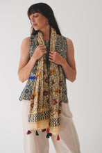 Load image into Gallery viewer, Summer Scarf: Flower Field
