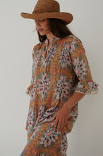 Load image into Gallery viewer, Seville: Noon
