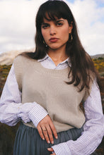 Load image into Gallery viewer, Box Vest: Natural
