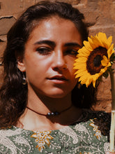 Load image into Gallery viewer, Pearl Necklace
