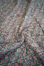 Load image into Gallery viewer, Quilt: Rich Tropics
